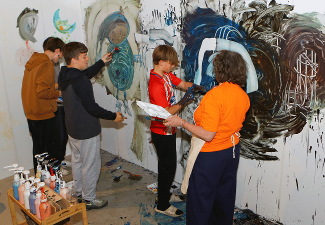 Teen Freestyle Paint Party Exclusive