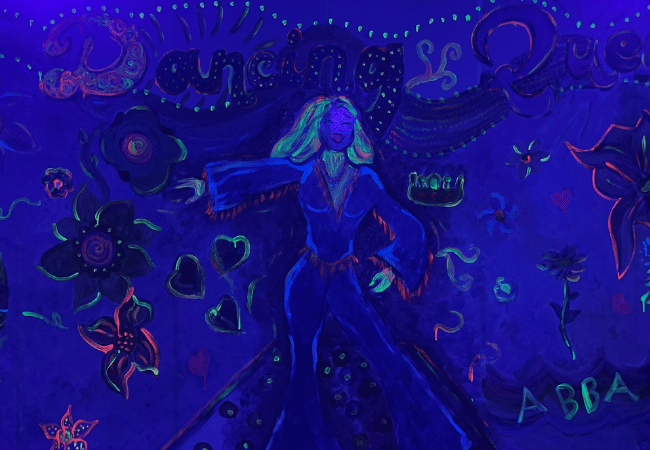 UV Dancing Queen UV Dancing Queen